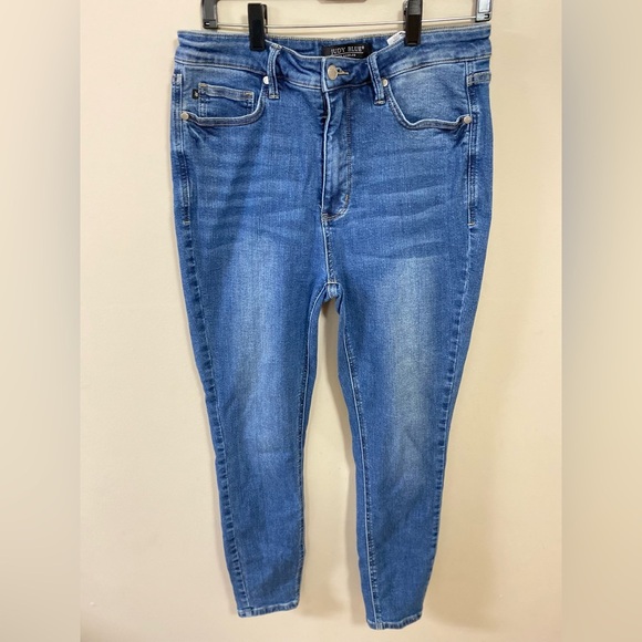 Judy Blue Skinny Fit Women's Jeans Size 13 / 31 Blue Denim RN 116380 - Picture 2 of 15